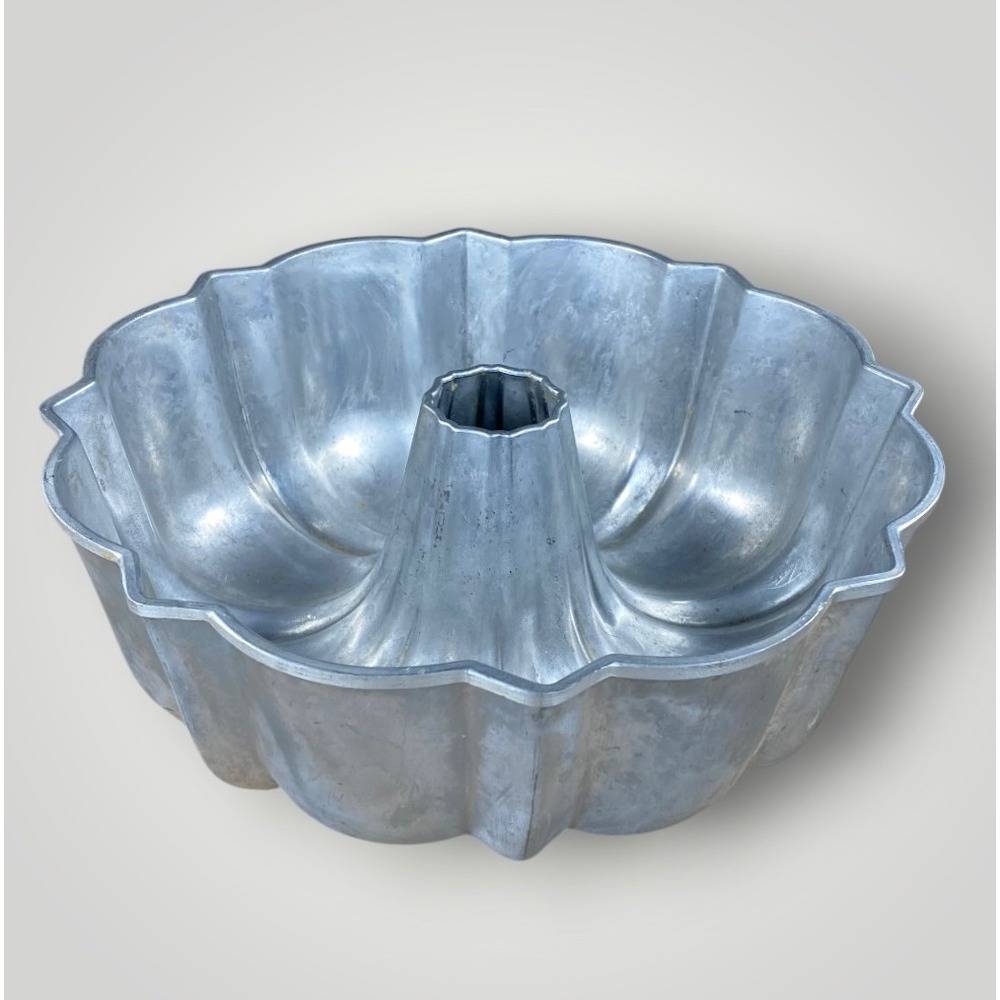 Bundt Cake Pan Northland Aluminum Original Bundt Trademark USA Vintage